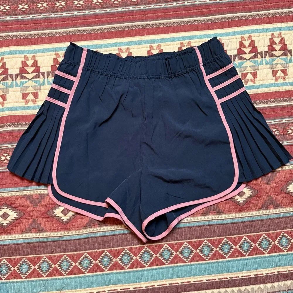 NWT Women's Fisoew Navy Athletic Shorts small